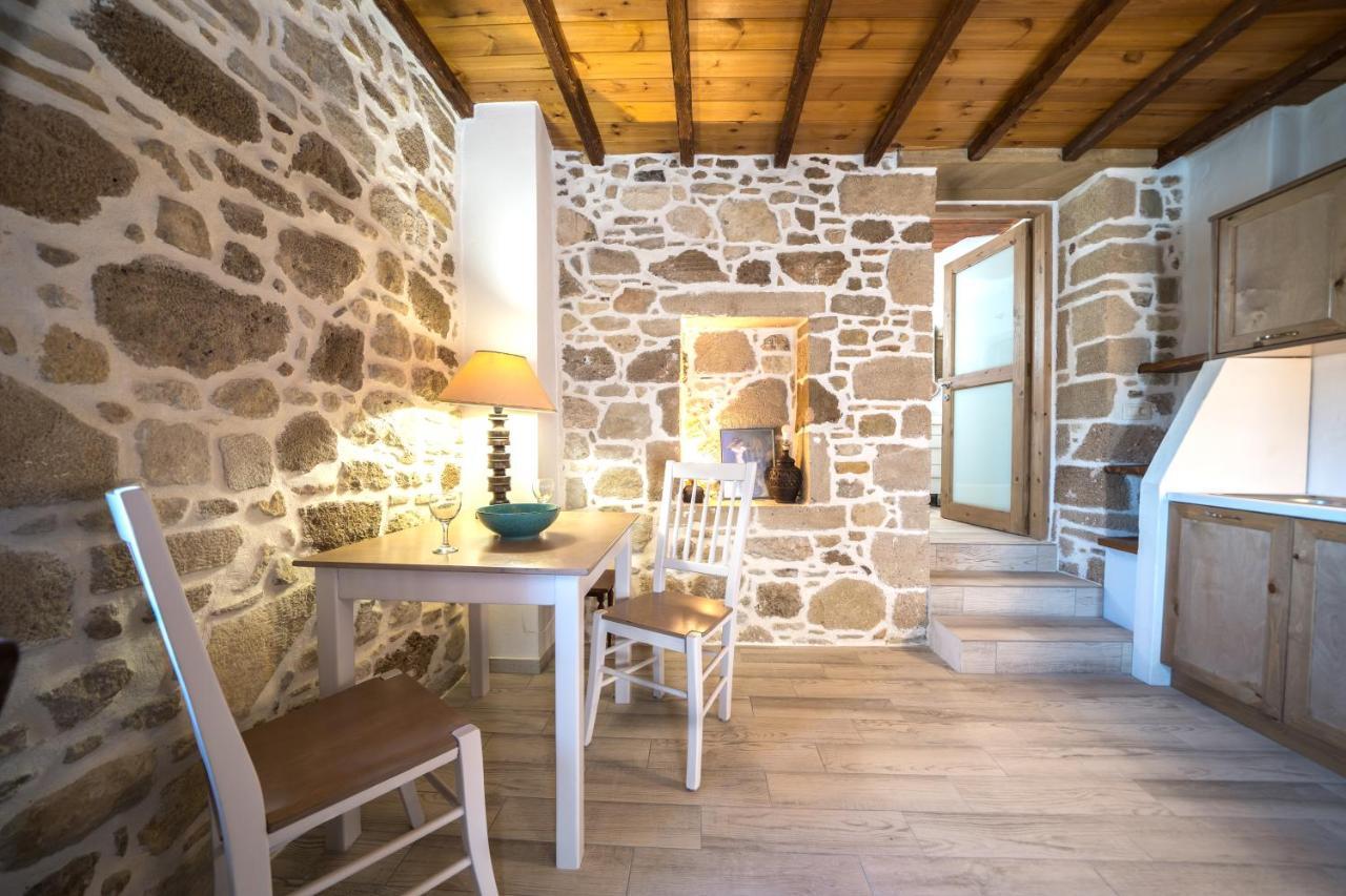 Mary'S Stone House Apartment Falasarna Exterior photo