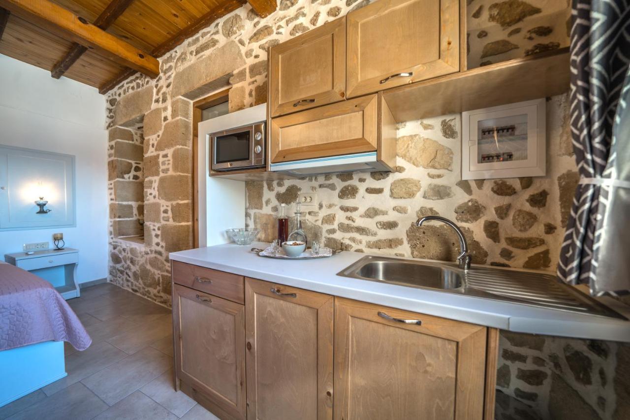 Mary'S Stone House Apartment Falasarna Exterior photo