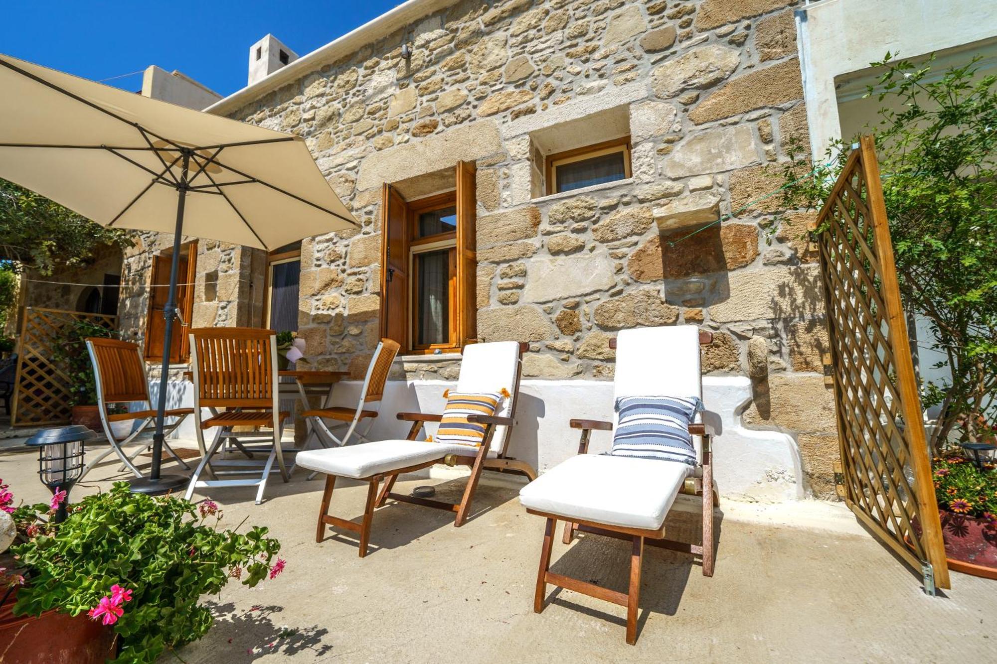 Mary'S Stone House Apartment Falasarna Exterior photo